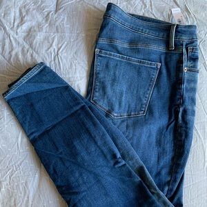 BNWT old navy rockstar built in warm skinny jeans